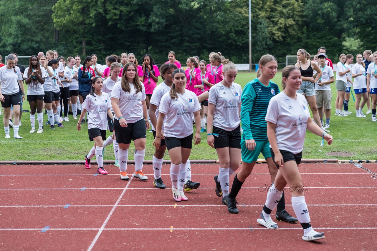 Bild 219 - Loewinnen Cup